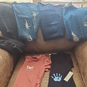 6pc. Lot Womens S/M Maternity Clothes